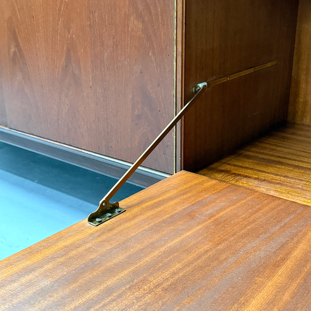 
                      
                        A.H.McINTOSH(マッキントッシュ) /  DUNVEGAN Sideboard (401)
                      
                    