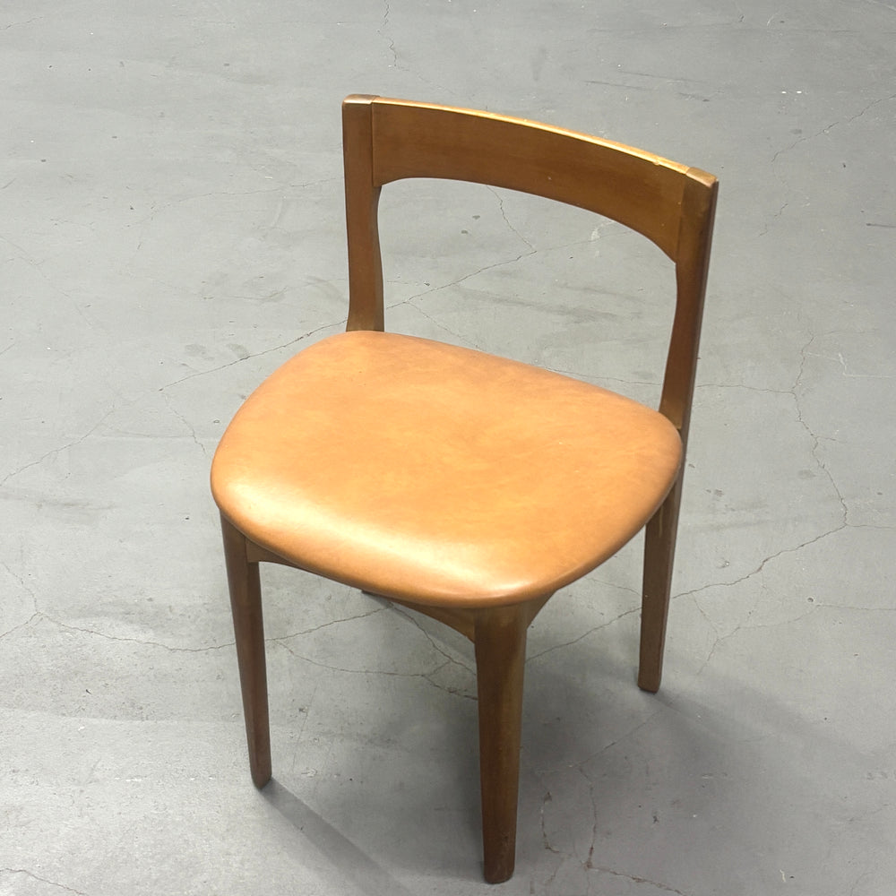 
                      
                        Nathan(ネイサン) / DINING CHAIR ダイニングチェア (403)
                      
                    