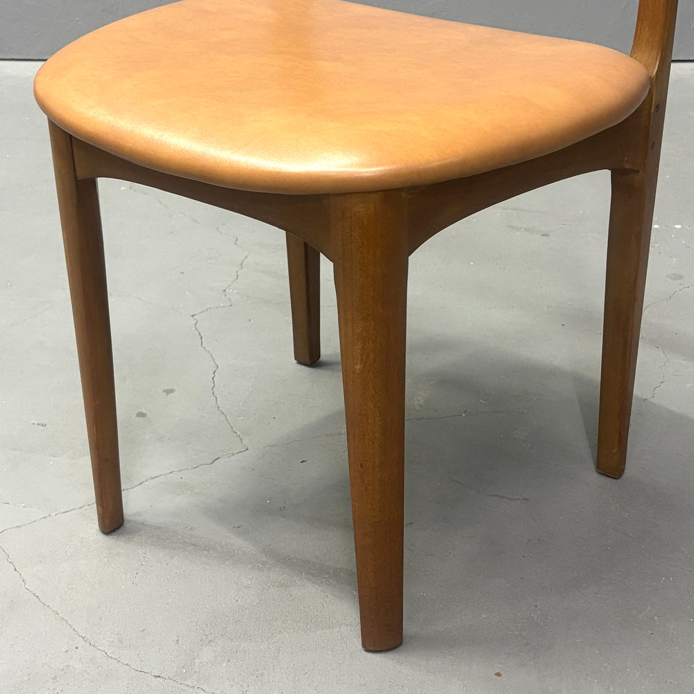 
                      
                        Nathan(ネイサン) / DINING CHAIR ダイニングチェア (402)
                      
                    