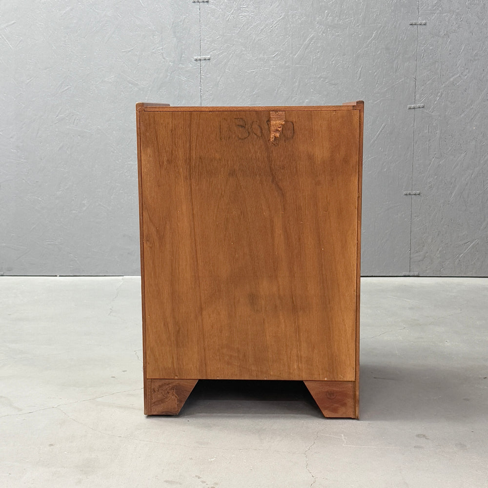 
                      
                        Nathan(ネイサン) / VINTAGE Small Cabinet
                      
                    