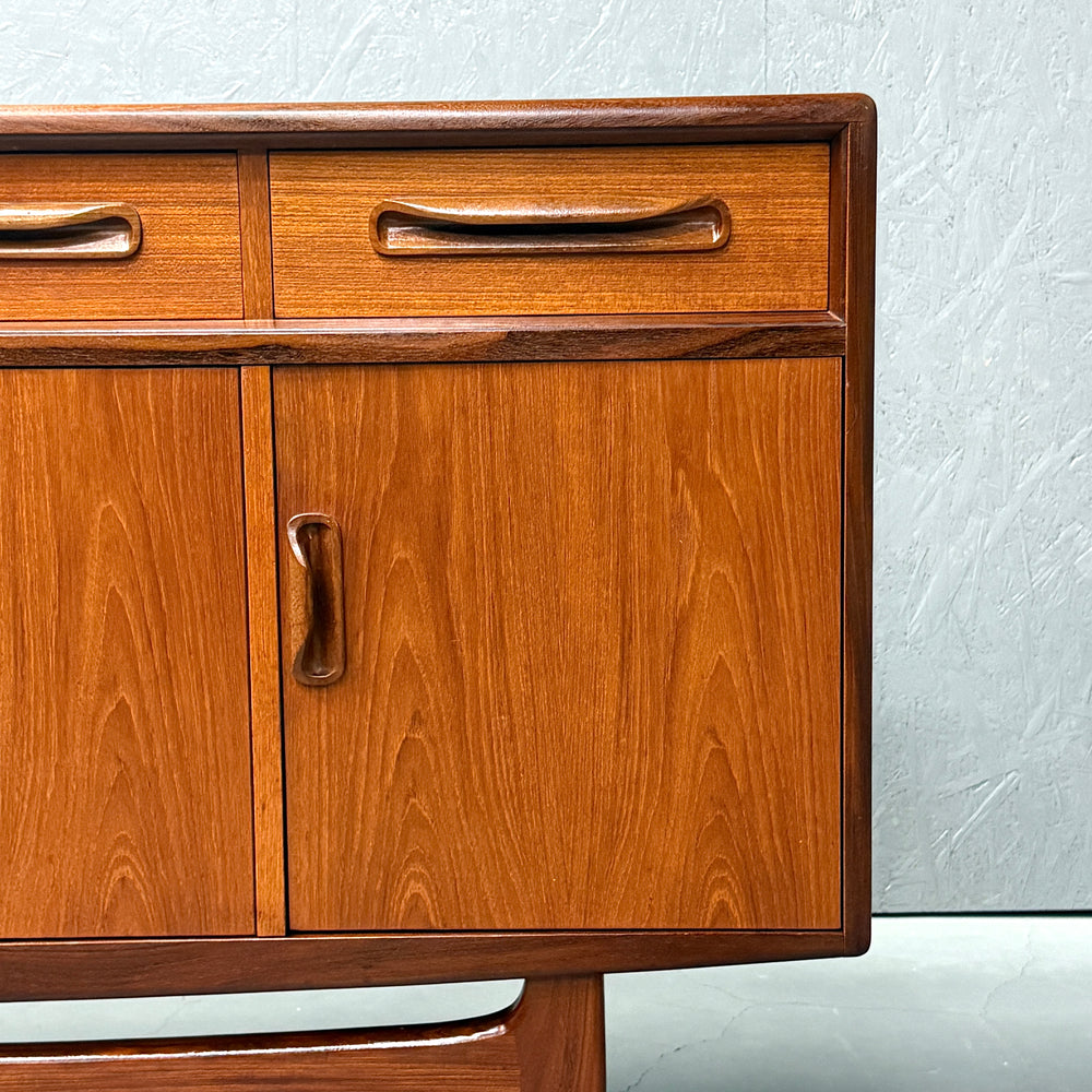 
                      
                        G-PLAN(ジープラン) / Fresco Sideboard フレスコ サイドボード (502)
                      
                    