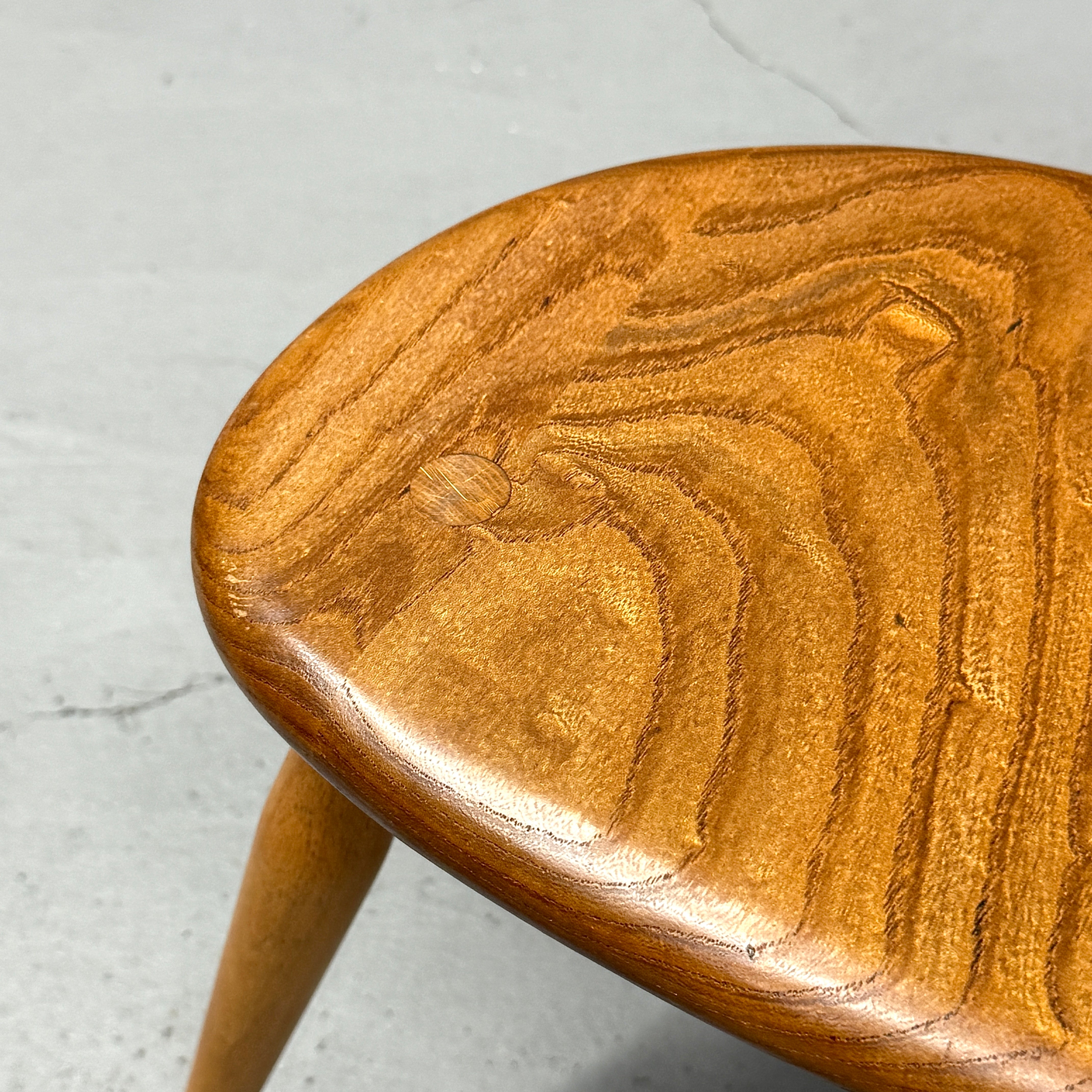 ERCOL(アーコール) ペブルテーブル (401) ERCOL(アーコール) ペブルテーブル (401)