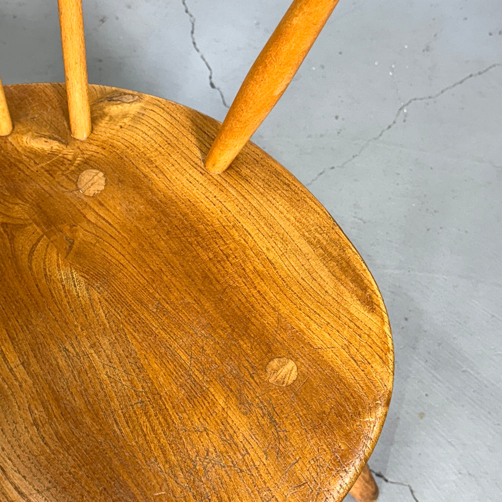 
                      
                        ERCOL(アーコール) COWHORN CHAIR / カウホーンチェア (302)
                      
                    