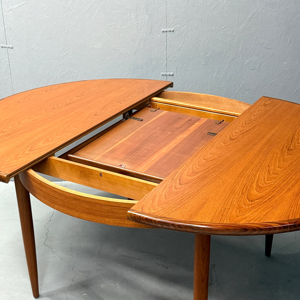 
                      
                        G-PLAN(ジープラン) / Fresco ROUND TABLE フレスコ ラウンドエクステンション ダイニングテーブル (502)
                      
                    