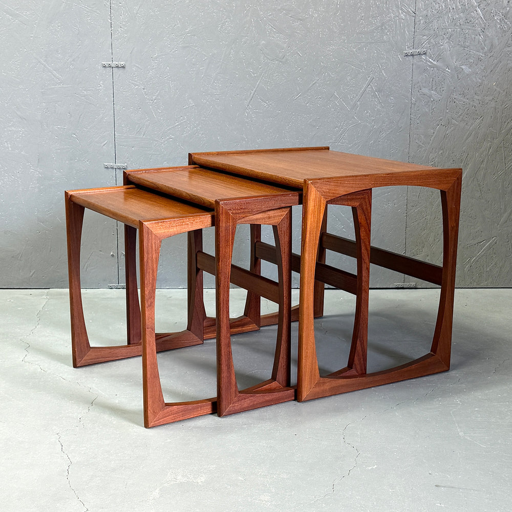 
                      
                        G-PLAN(ジープラン) / QUADRILLE NEST TABLE クアドリル ネストテーブル (2)
                      
                    
