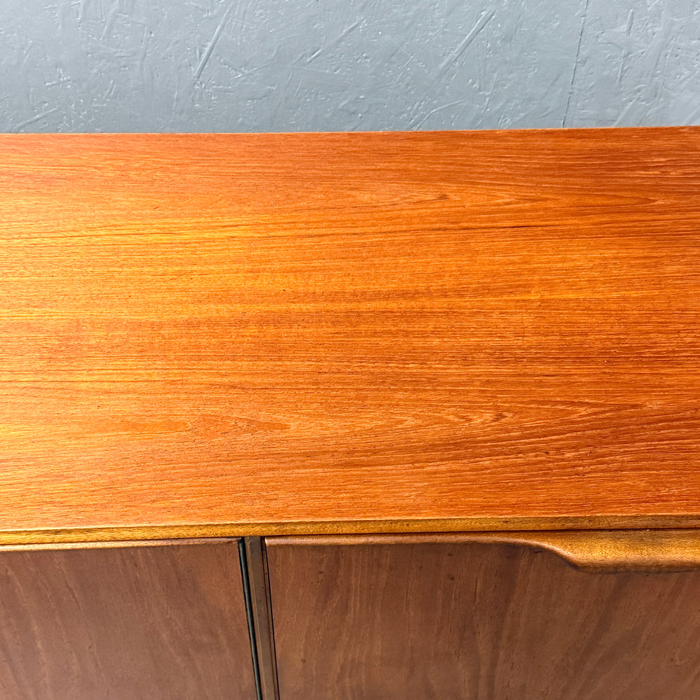 
                      
                        A.H.McINTOSH(マッキントッシュ) /  DUNVEGAN Sideboard (402)
                      
                    