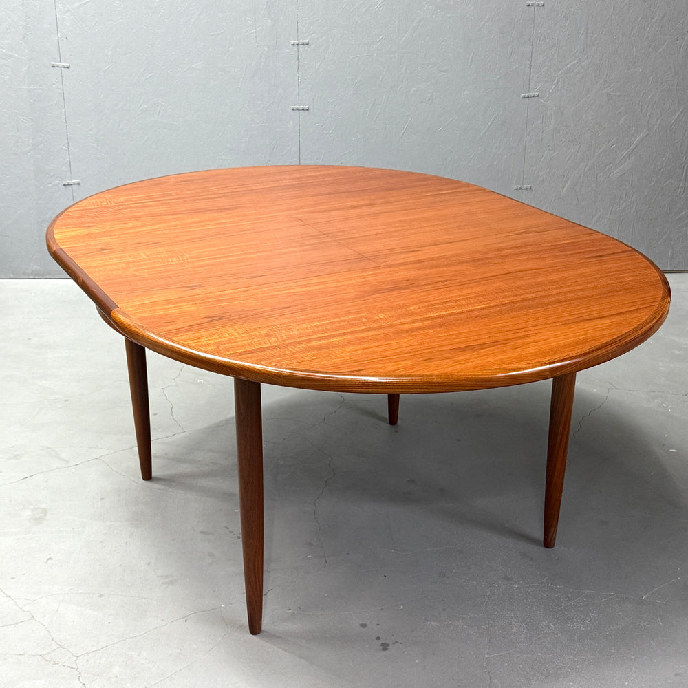 
                      
                        G-PLAN(ジープラン) / Fresco ROUND TABLE フレスコ ラウンドエクステンション ダイニングテーブル (501)
                      
                    