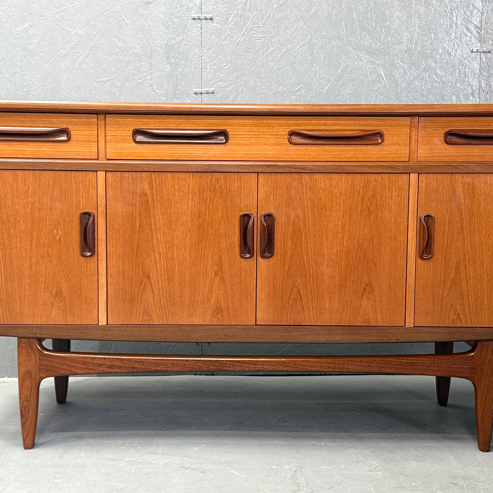 
                      
                        G-PLAN(ジープラン) / Fresco Sideboard フレスコ サイドボード (501)
                      
                    