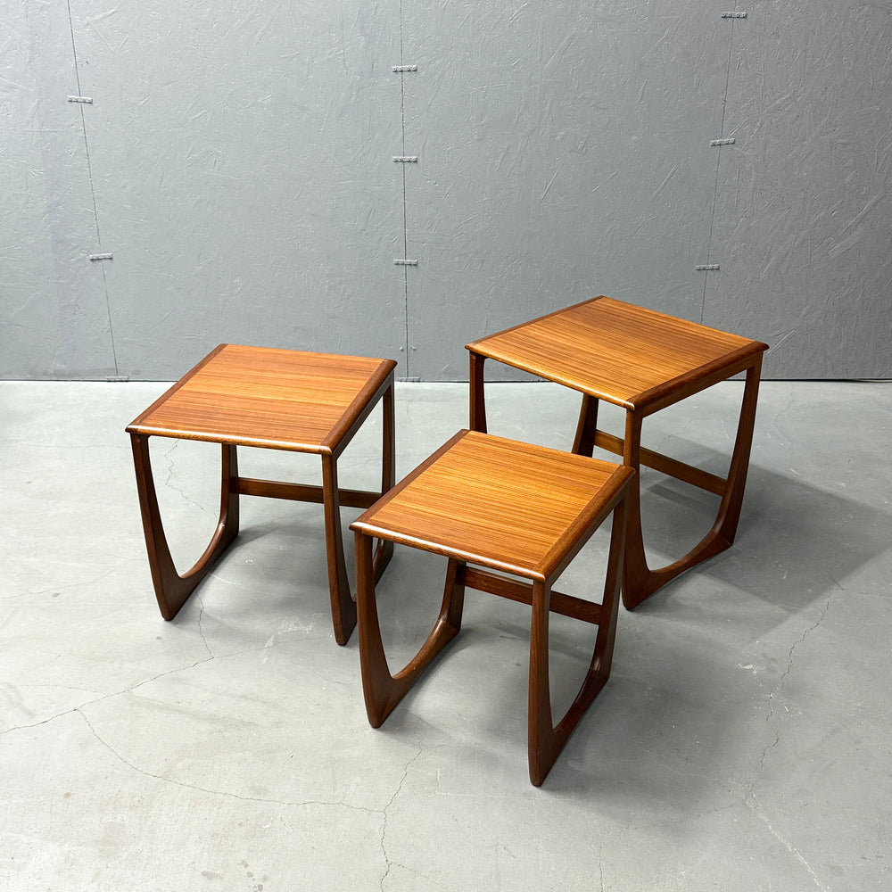 
                      
                        SUNELM Products (サンエルム・プロダクツ)
/ Teak Nest of Table チーク ネストテーブル
                      
                    