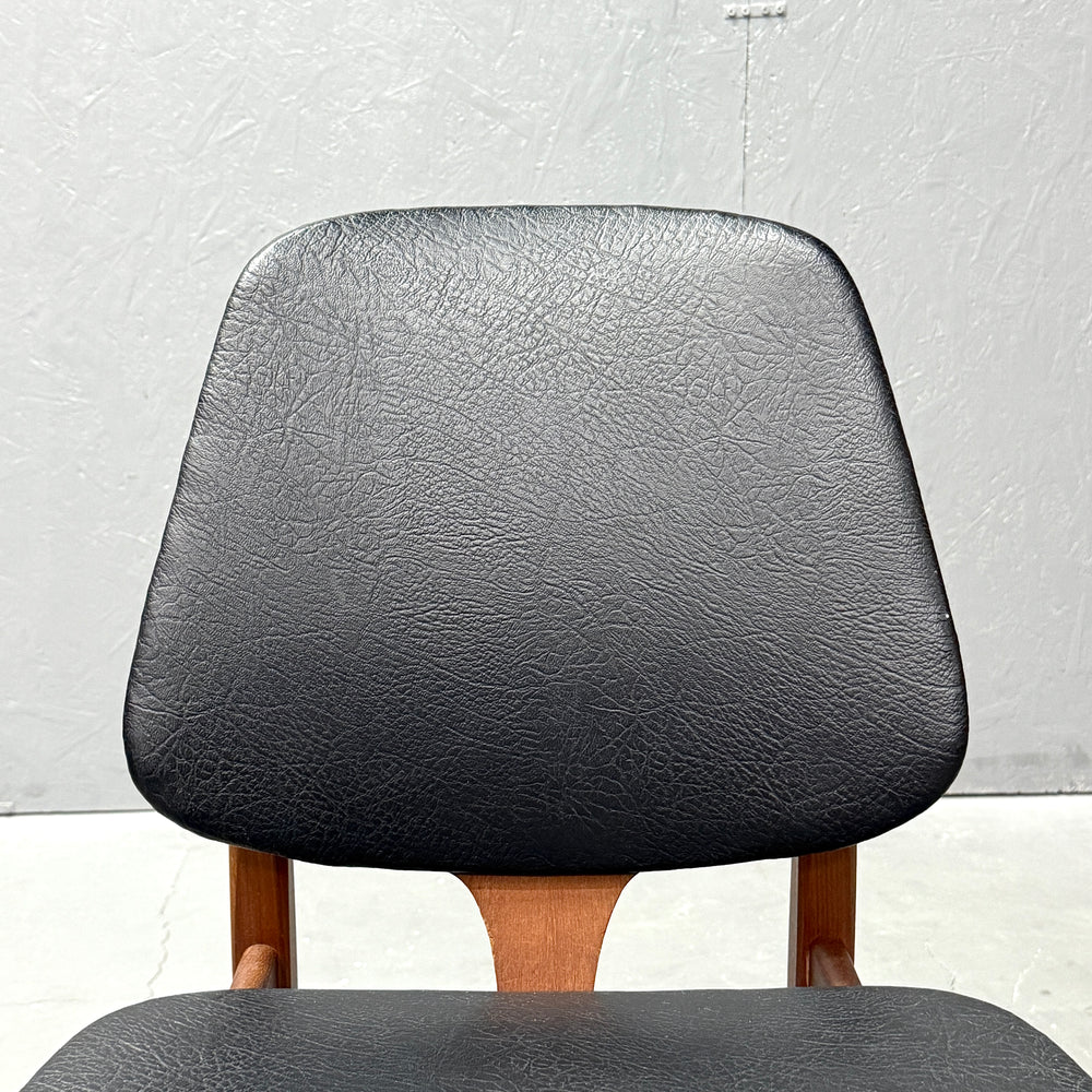 
                      
                        Elliots of Newbury(EON) / VINTAGE CHAIR ヴィンテージチェア (504)
                      
                    