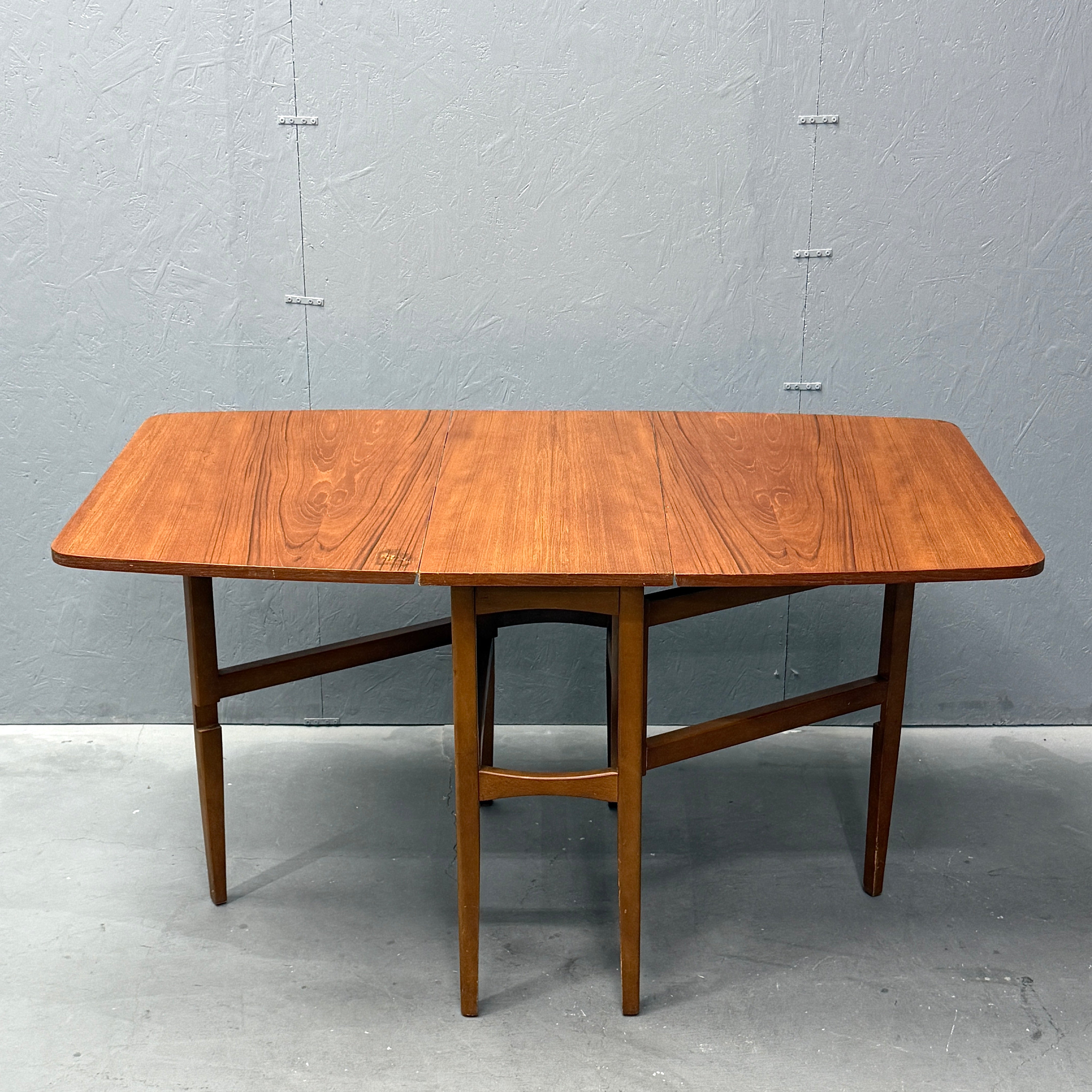 英国 ヴィンテージ ゲートレッグテーブル (601) VINTAGE GATELEG TABLE ヴィンテージ ゲートレッグテーブル (601