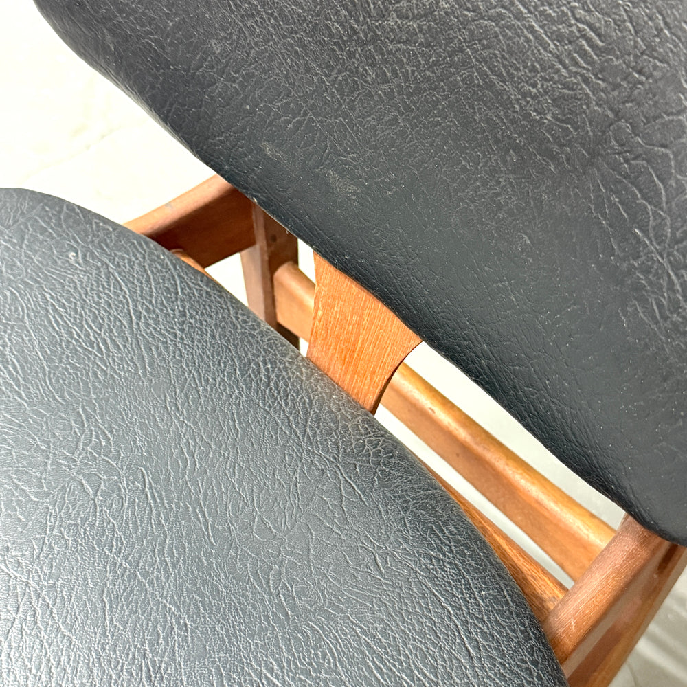 
                      
                        Elliots of Newbury(EON) / VINTAGE CHAIR ヴィンテージチェア (501)
                      
                    