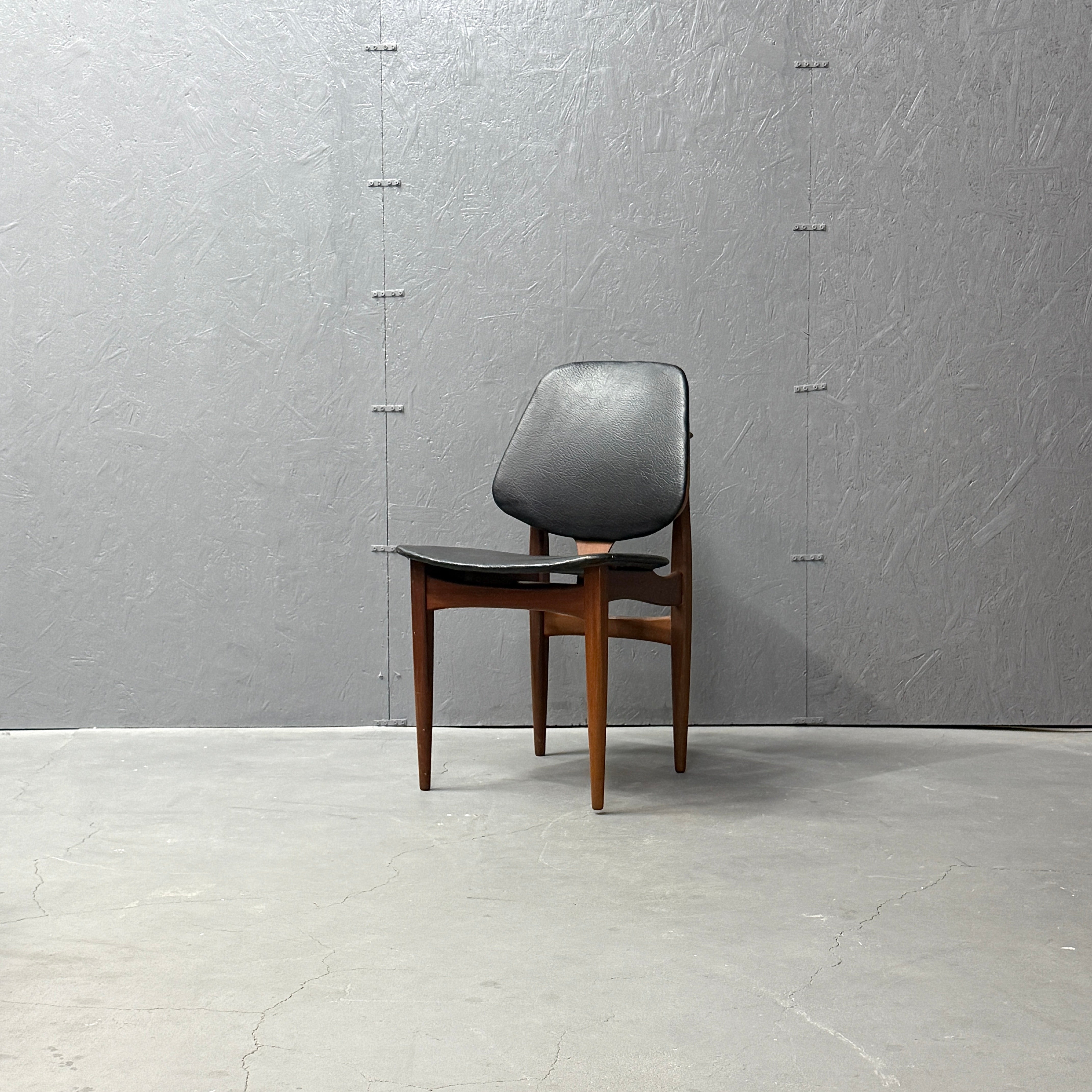 Elliots of Newbury(EON) / VINTAGE CHAIR ヴィンテージチェア (501