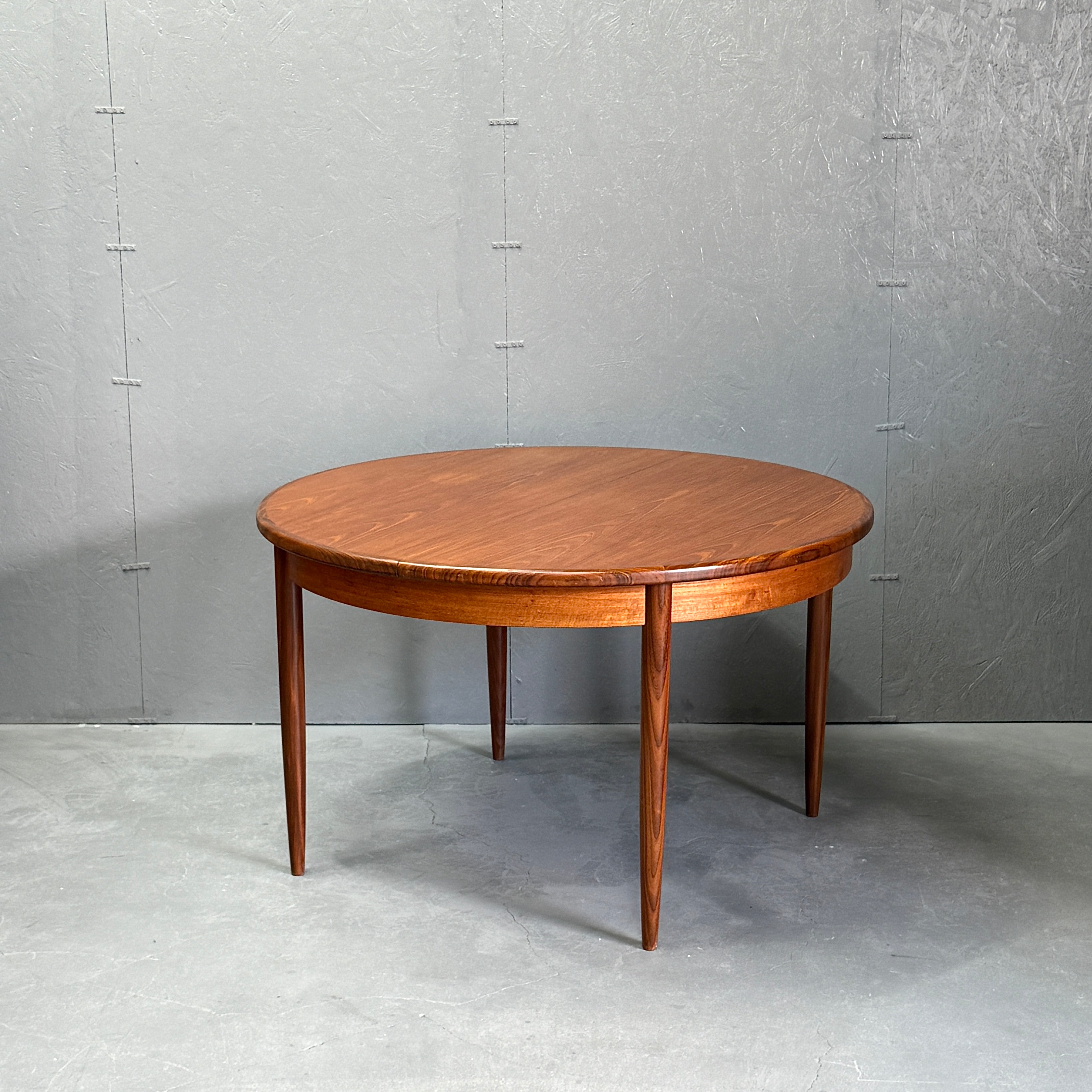 ダイニングテーブル – NONOR FURNITURE