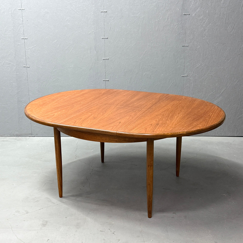 
                      
                        G-PLAN(ジープラン) / Fresco ROUND TABLE フレスコ ラウンドエクステンション ダイニングテーブル (409)
                      
                    