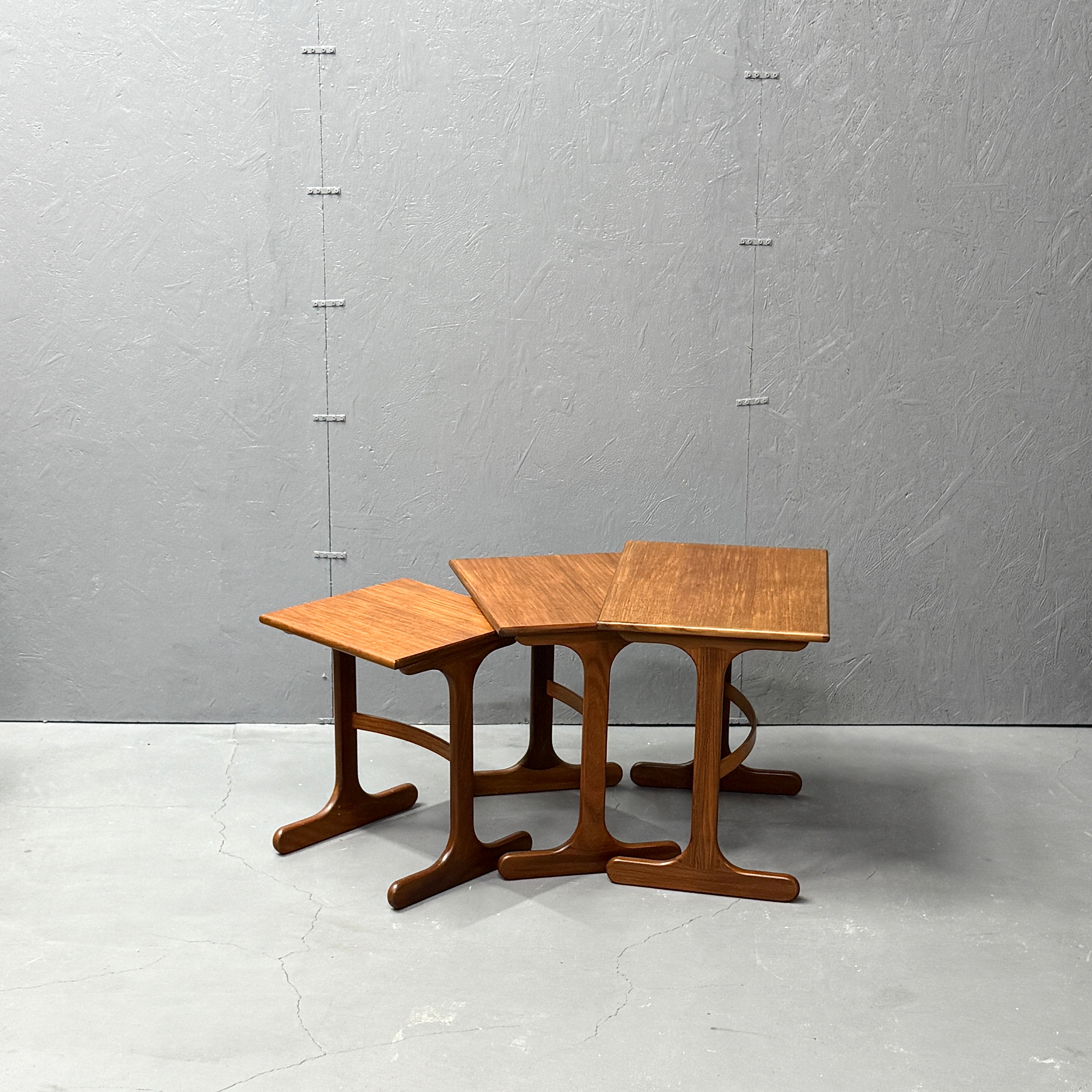 ネストテーブル・ローテーブル – NONOR FURNITURE
