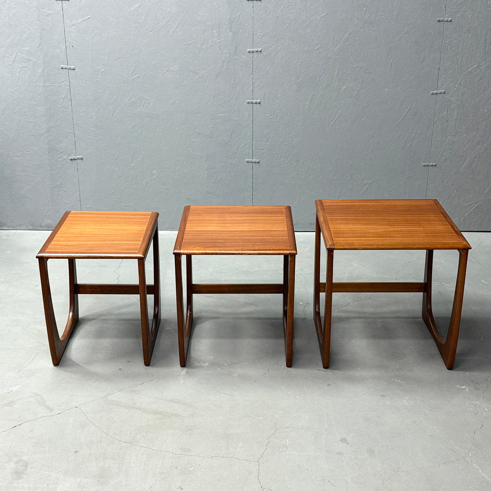 
                      
                        SUNELM Products (サンエルム・プロダクツ)
/ Teak Nest of Table チーク ネストテーブル
                      
                    