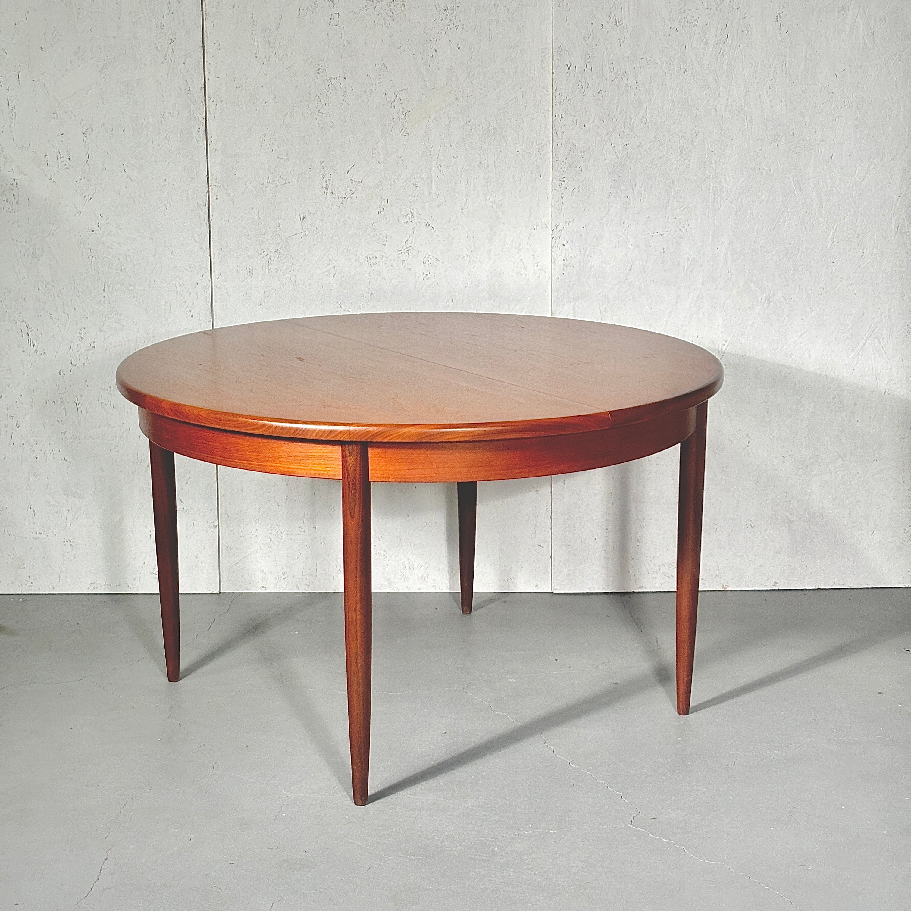 G-PLAN(ジープラン) / Fresco ROUND TABLE フレスコ ラウンドエクステンション ダイニングテーブル (21) – NONOR  FURNITURE