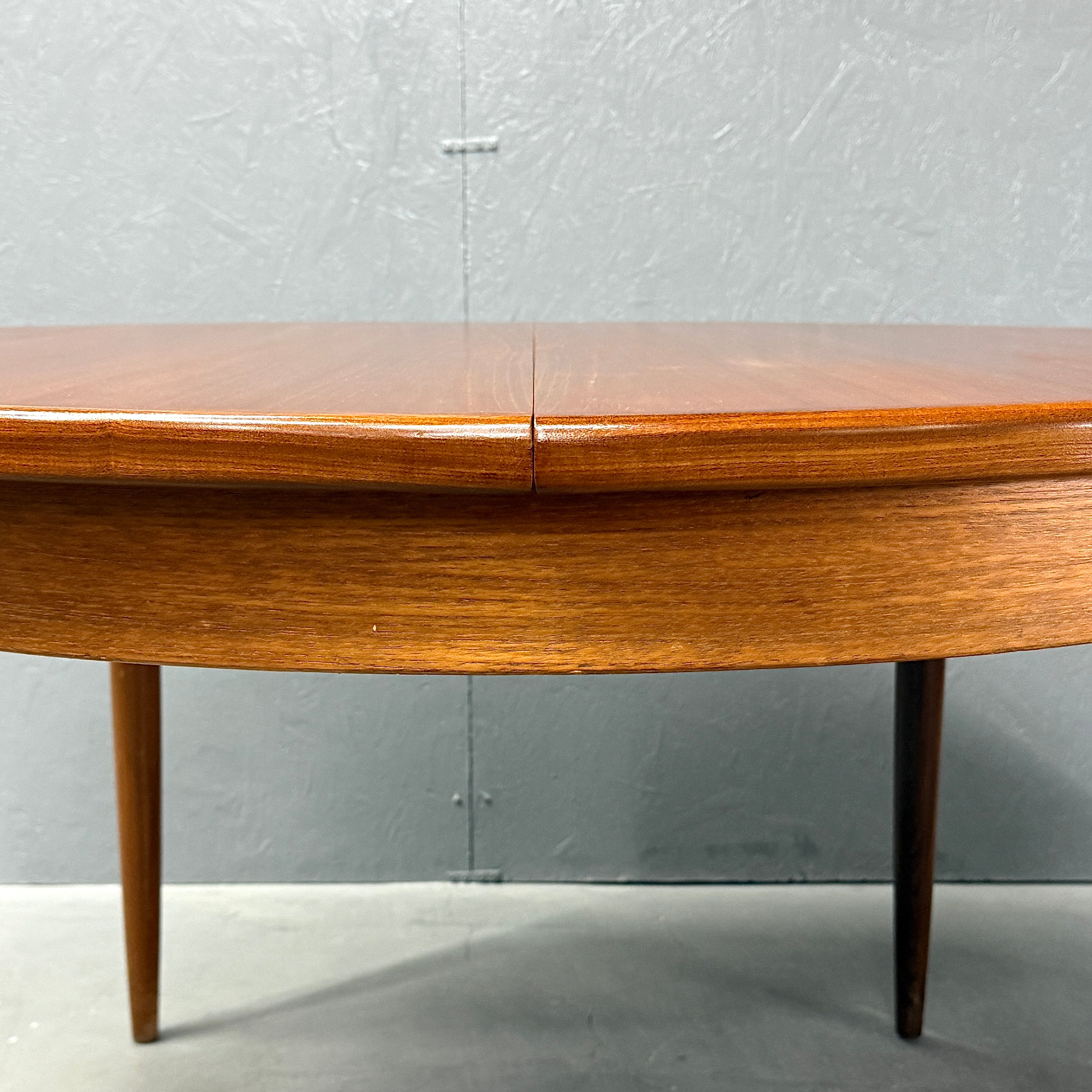 G-PLAN フレスコ ラウンドエクステンション ダイニングテーブル (515) G-PLAN(ジープラン) / Fresco ROUND TABLE フレスコ ラウンド