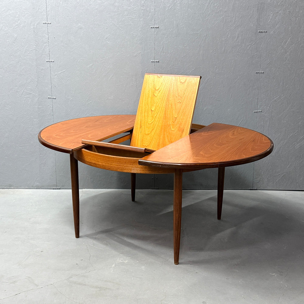 
                      
                        G-PLAN(ジープラン) / Fresco ROUND TABLE フレスコ ラウンドエクステンション ダイニングテーブル (505)
                      
                    