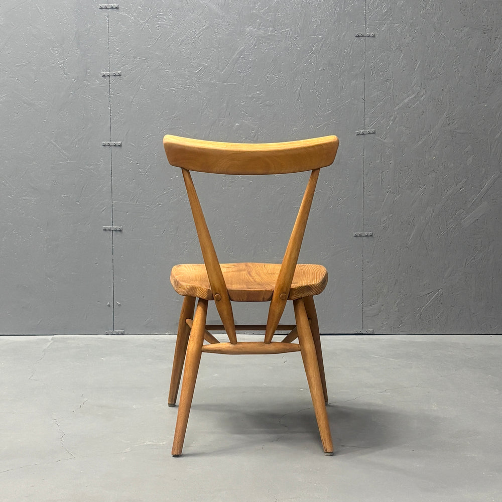 
                      
                        ERCOL(アーコール) / STACKING CHAIR スタッキングチェア (305)
                      
                    