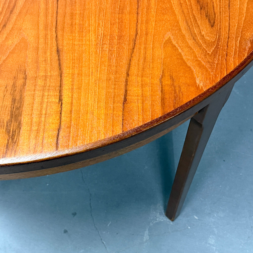 
                      
                        Remploy / EXTENSION ROUND TABLE エクステンション ラウンドテーブル
                      
                    