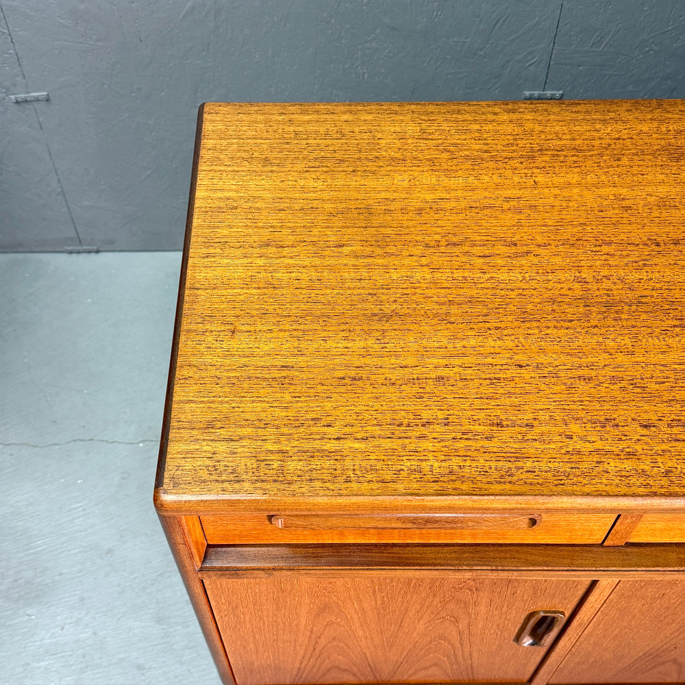 
                      
                        G-PLAN(ジープラン) / Fresco Sideboard フレスコ サイドボード (503)
                      
                    