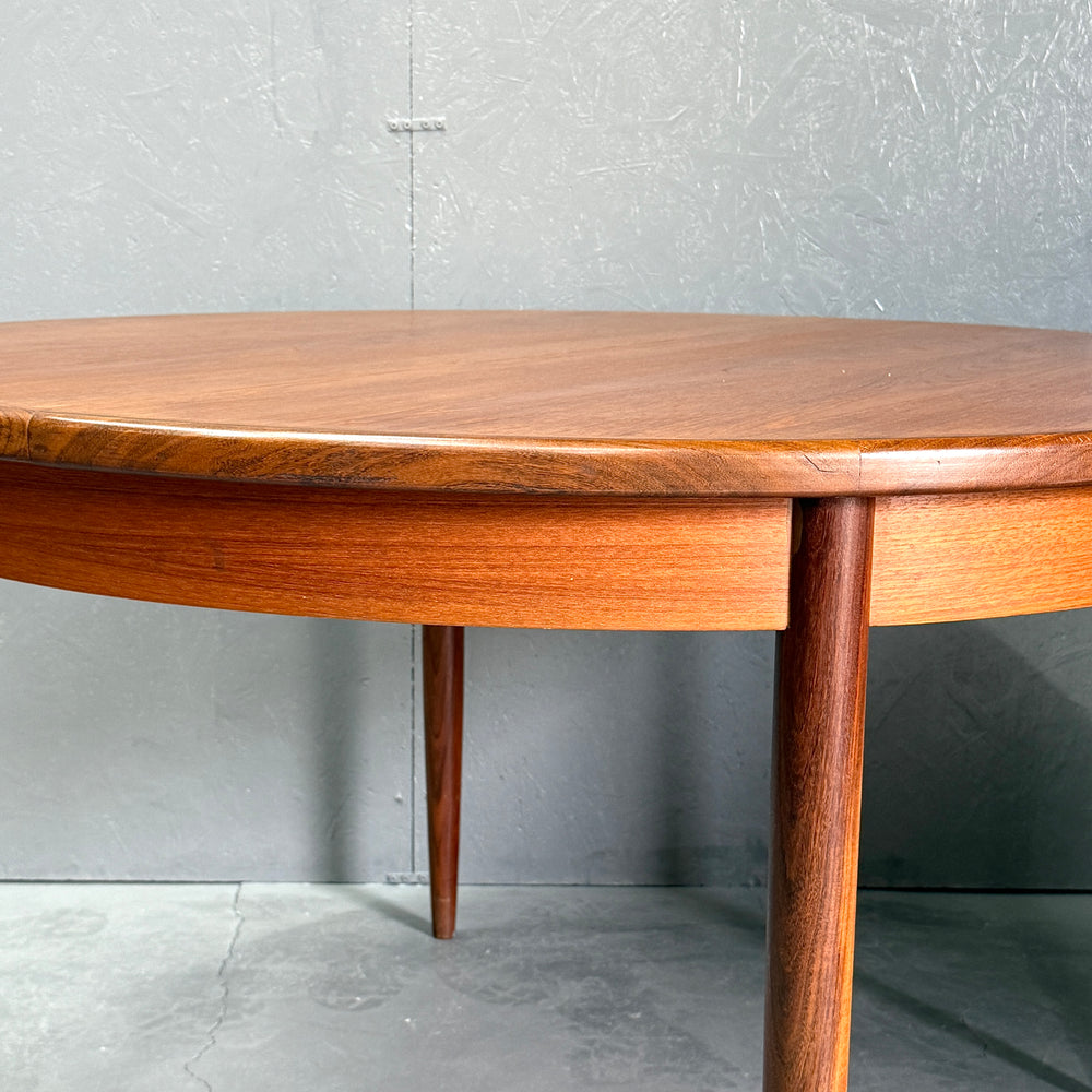 
                      
                        G-PLAN(ジープラン) / Fresco ROUND TABLE フレスコ ラウンドエクステンション ダイニングテーブル (403)
                      
                    