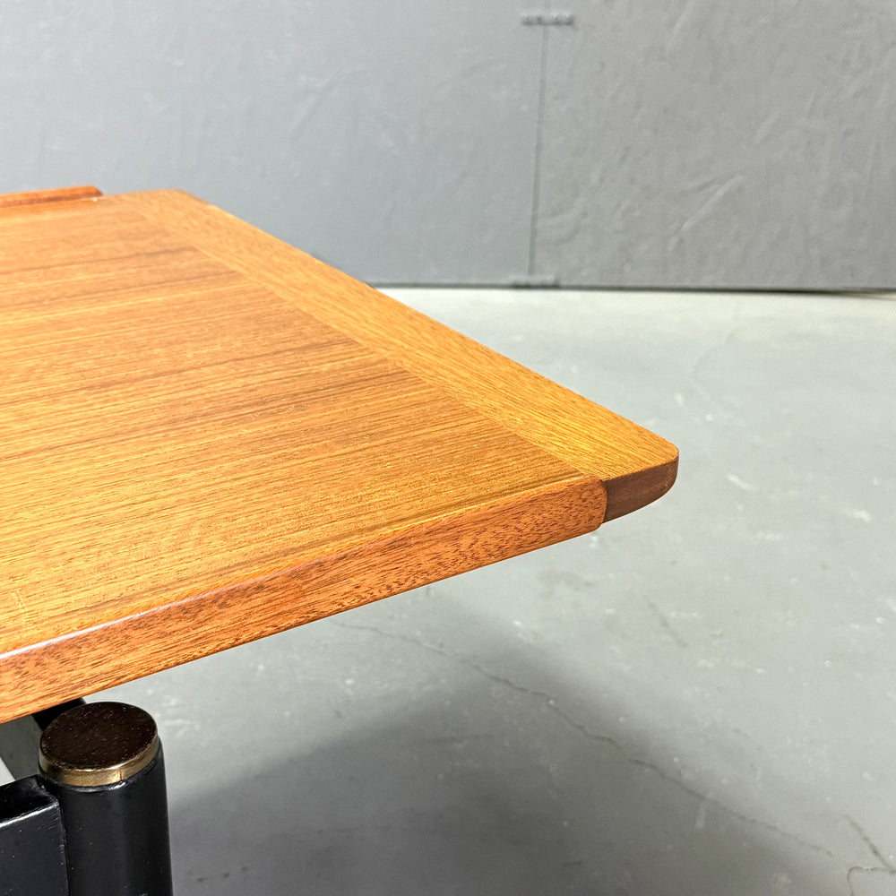 
                      
                        G-PLAN(ジープラン) / Tola & Black  Coffee table (501)
                      
                    