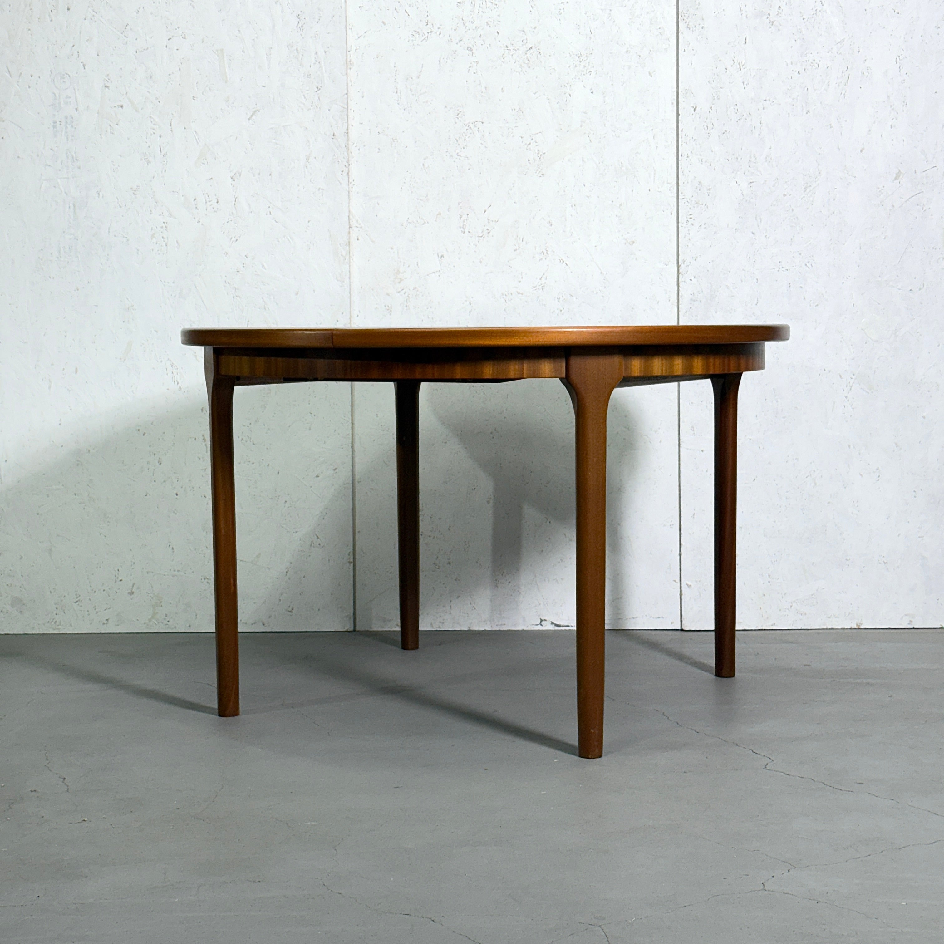 ダイニングテーブル – NONOR FURNITURE