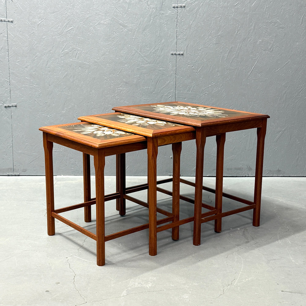 
                      
                        MOBELFABRIKKEN TOFTEN(モーベルファブリッケン・トフテン) / Tiletop nest table タイルトップ テストテーブル (501)
                      
                    