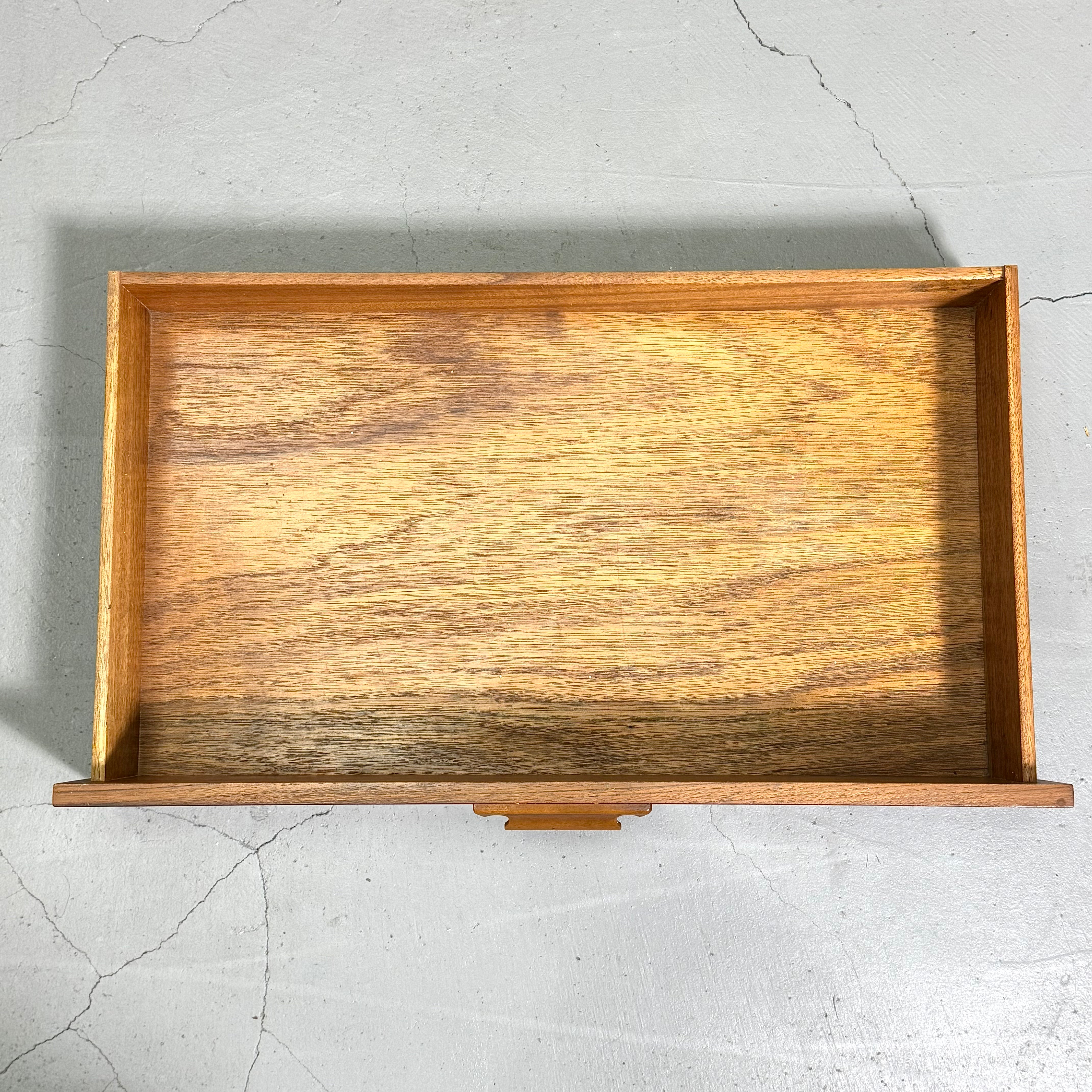 Beautility (ビューティリティ) / ヴィンテージ サイドボード