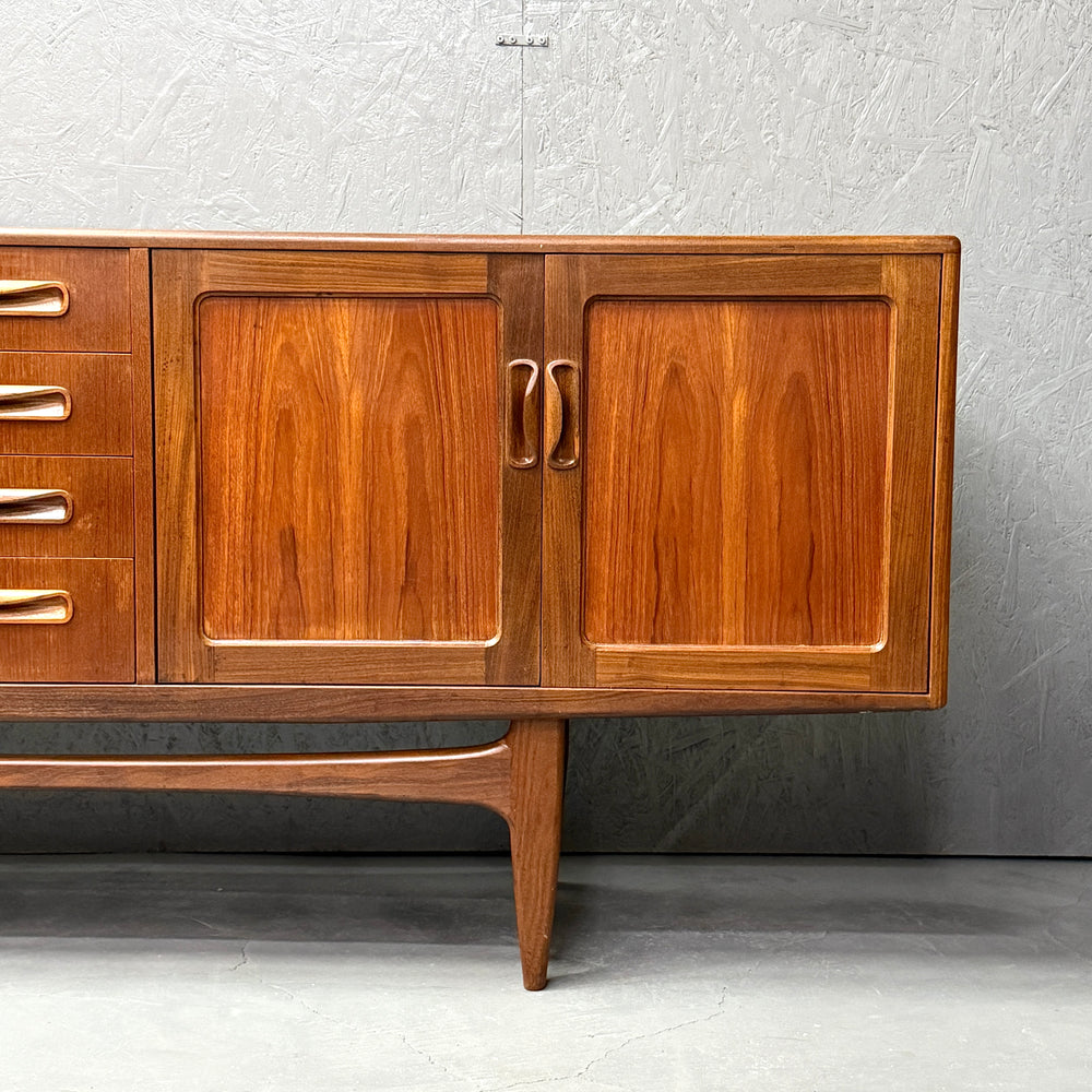 
                      
                        G-PLAN(ジープラン) / Fresco Long Jhon Sideboard フレスコ ロングジョン サイドボード (401)
                      
                    