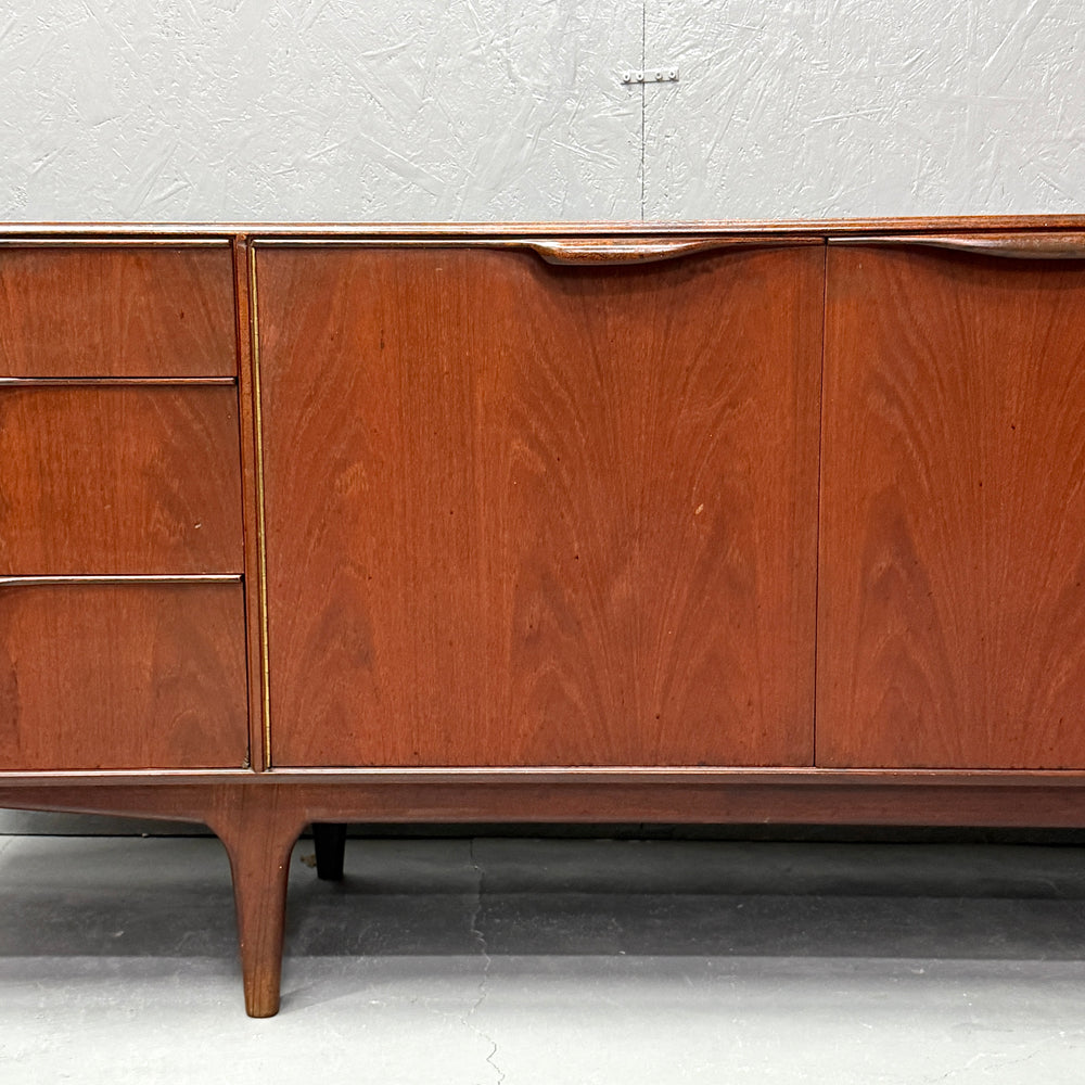 
                      
                        A.H.McINTOSH(マッキントッシュ) /  DUNVEGAN Sideboard (401)
                      
                    