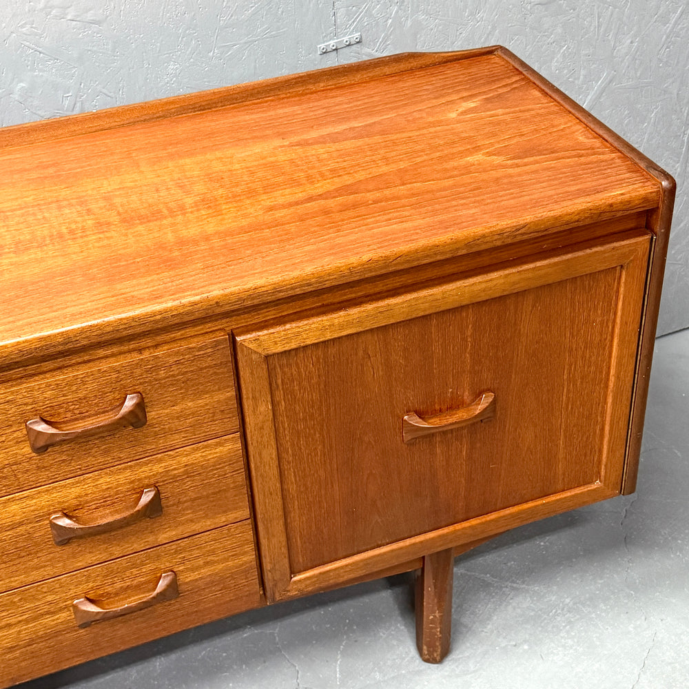 
                      
                        William Lawrence (ウィリアム・ローレンス) / Vintage SIDEBOARD ヴィンテージ サイドボード
                      
                    