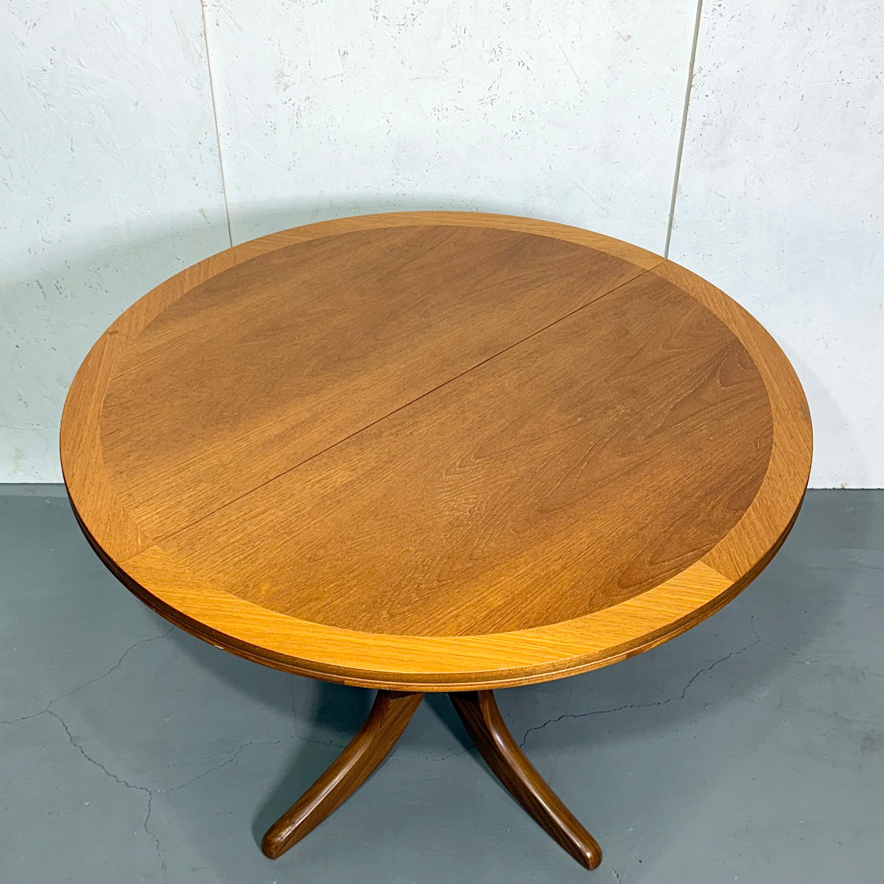 Parker Knoll(パーカーノール) / ROUND EXTENSION TABLE