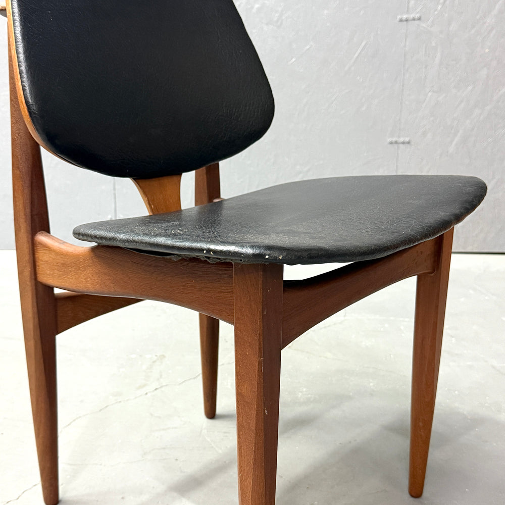 
                      
                        Elliots of Newbury(EON) / VINTAGE CHAIR ヴィンテージチェア (501)
                      
                    