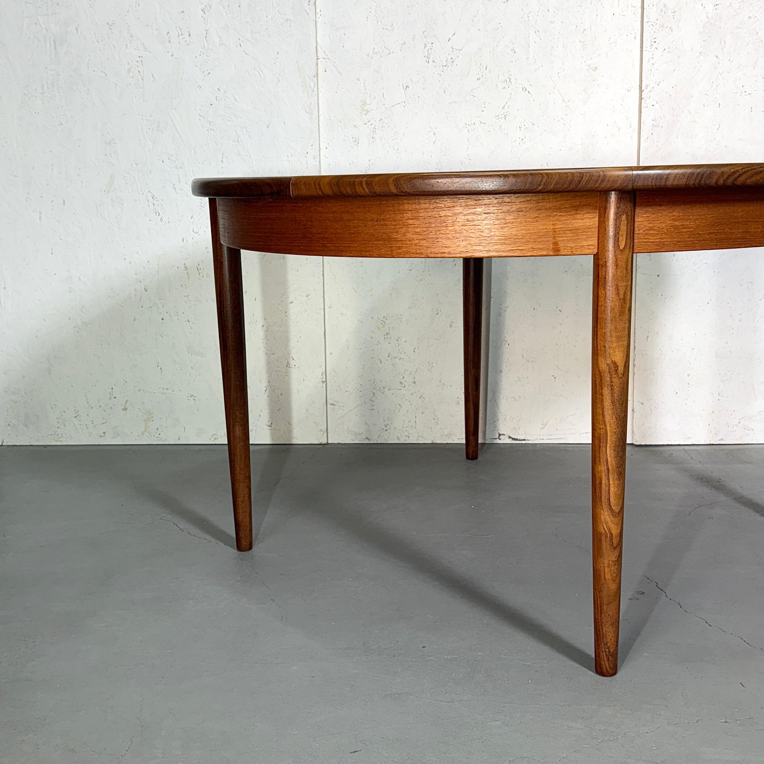 G-PLAN フレスコ ラウンドエクステンション ダイニングテーブル (506) G-PLAN(ジープラン) / Fresco ROUND TABLE フレスコ ラウンド