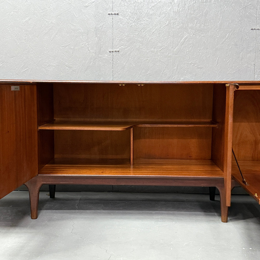 
                      
                        A.H.McINTOSH(マッキントッシュ) /  DUNVEGAN Sideboard (401)
                      
                    