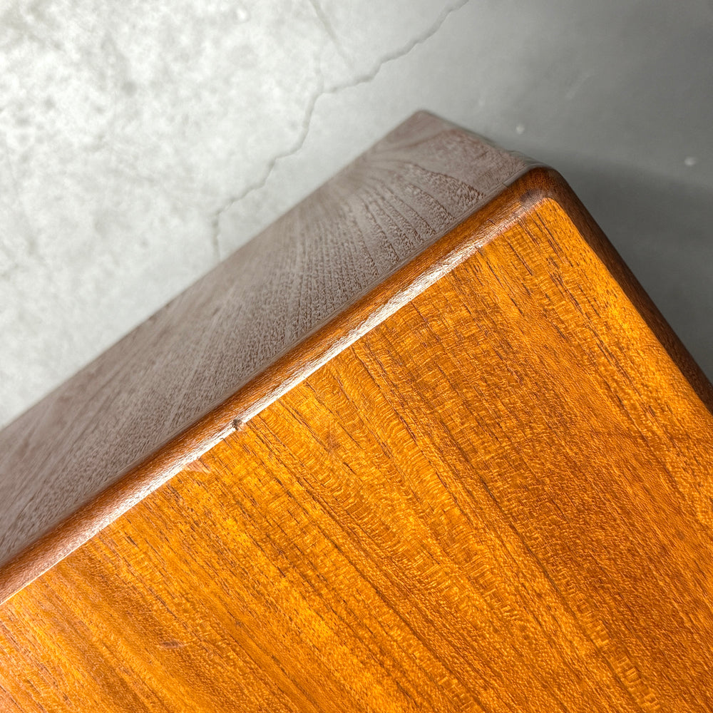 
                      
                        G-PLAN(ジープラン) / Fresco Sideboard フレスコ サイドボード (502)
                      
                    