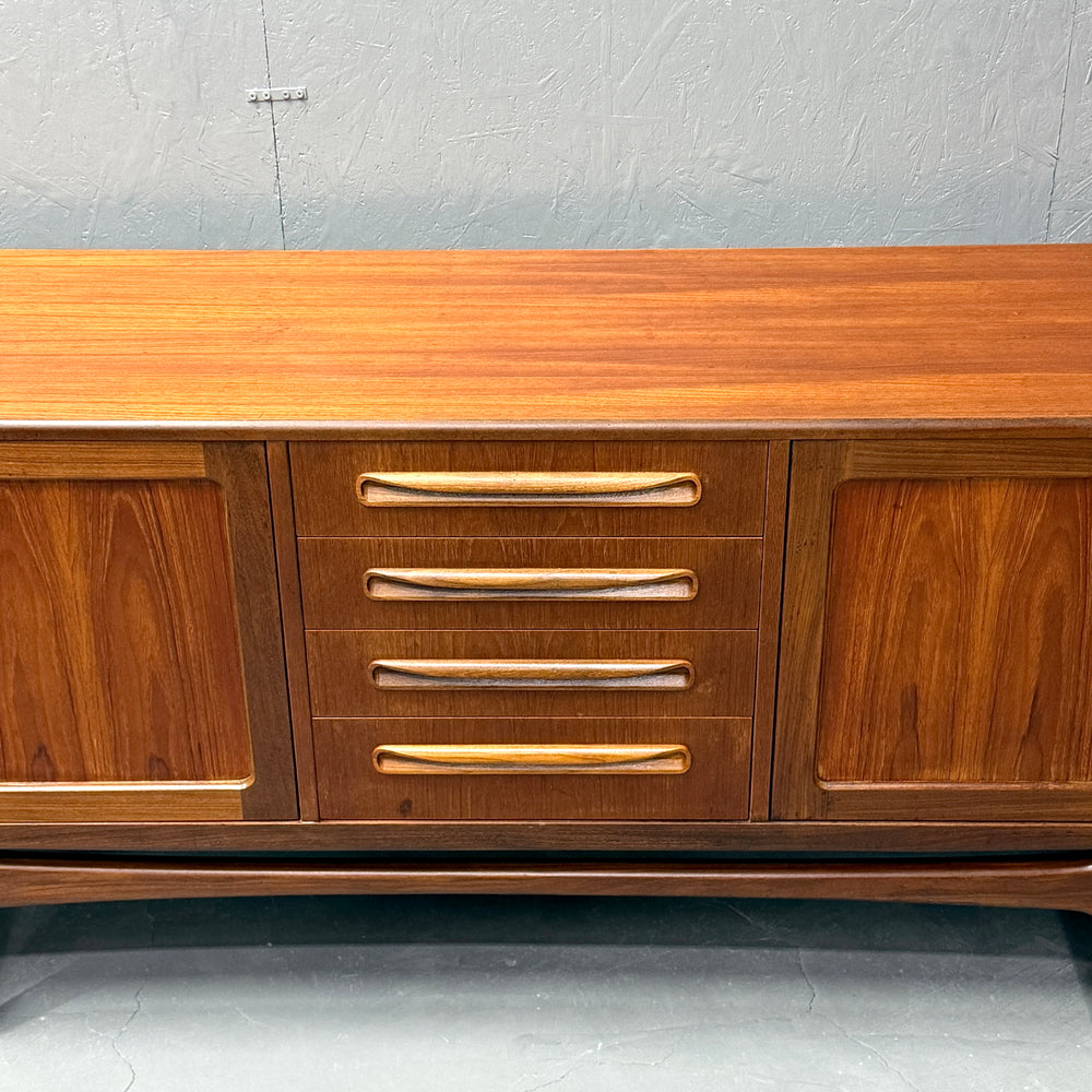 
                      
                        G-PLAN(ジープラン) / Fresco Long Jhon Sideboard フレスコ ロングジョン サイドボード (401)
                      
                    