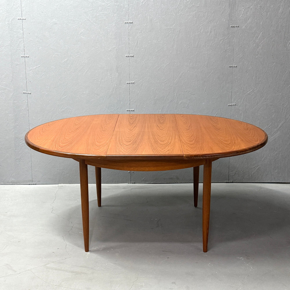 
                      
                        G-PLAN(ジープラン) / Fresco ROUND TABLE フレスコ ラウンドエクステンション ダイニングテーブル (502)
                      
                    