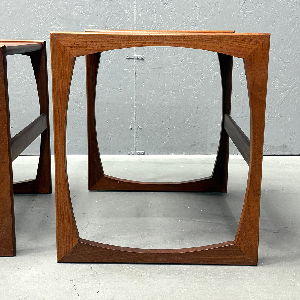 
                      
                        G-PLAN(ジープラン) / QUADRILLE NEST TABLE クアドリル ネストテーブル (401)
                      
                    