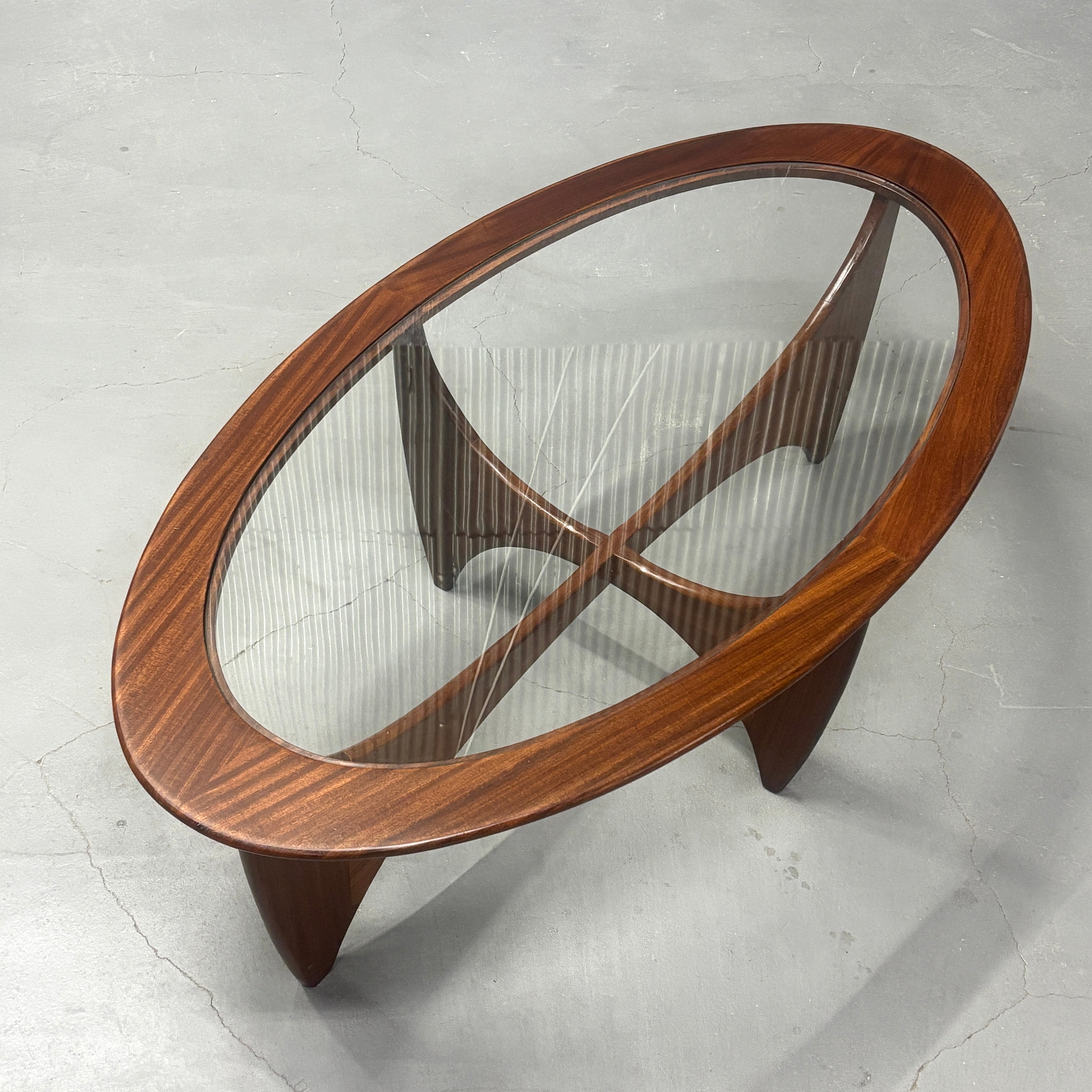 美品！G-PLAN ASTRO ジープラン　アストロ　コーヒーテーブル　オーバル G-PLAN(ジープラン) / Astro oval coffee table アストロ オーバル