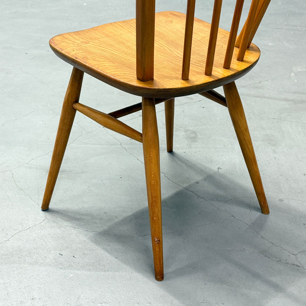 
                      
                        ERCOL(アーコール) / HOOP BACK CHAIR 4本 フープバックチェア (402)
                      
                    