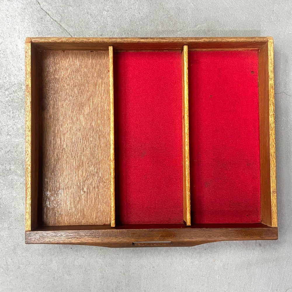
                      
                        Stonehill(ストーンヒル) / Vintage Sideboard (401)
                      
                    