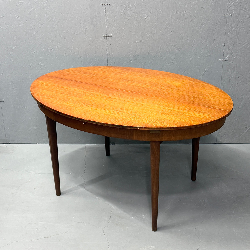 
                      
                        GREAVES & THOMAS / OVAL DINING TABLE オーバルダイニングテーブル (301)
                      
                    