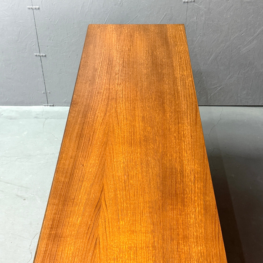 
                      
                        G-PLAN(ジープラン) / Fresco Sideboard フレスコ サイドボード (504)
                      
                    