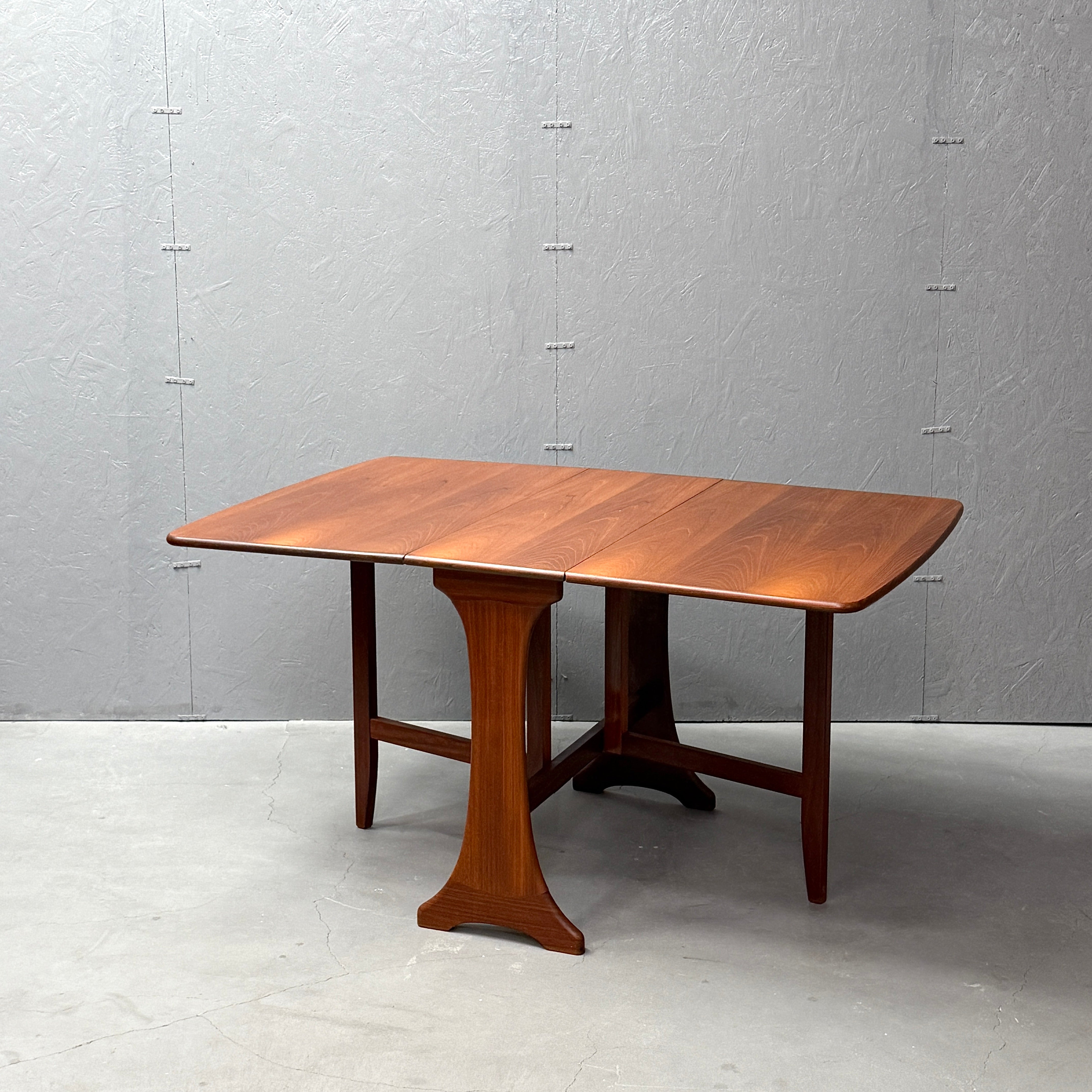 G-planテーブル ジープラン G-PLAN エクステンション ラウンドダイニングテーブル