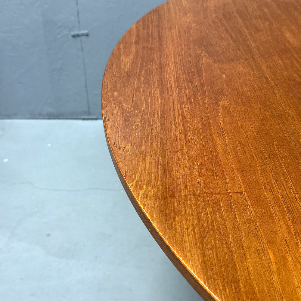 
                      
                        TEAK EXTENSION ROUND TABLE チークラウンドテーブル (501)
                      
                    